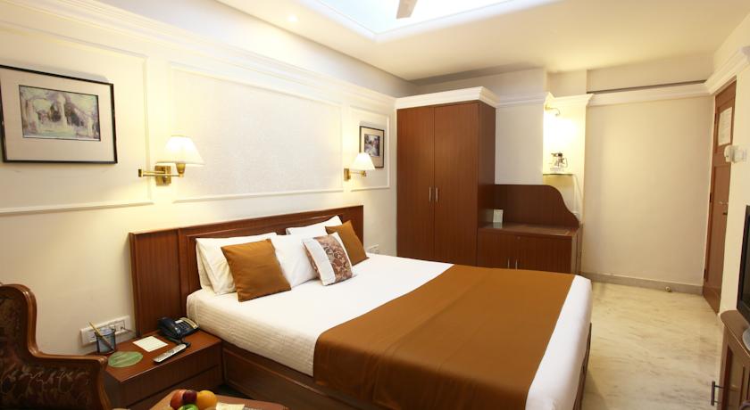 The Emerald Hotel
